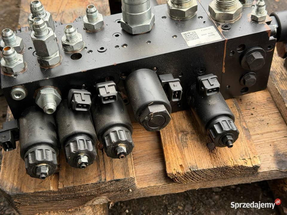 Rozdzielacz hydrauliczny na elektrozaworach AV Układ kierowniczy śląskie Antonie
