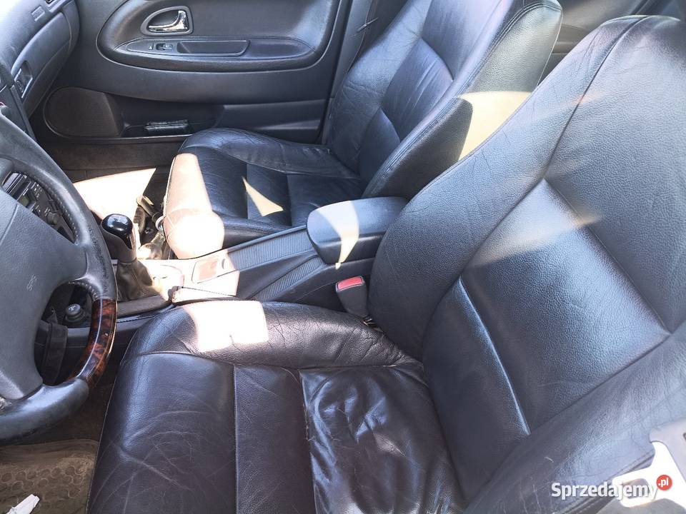 Volvo V40 19D 2002r NA CZĘŚCI kod lakieru 24713