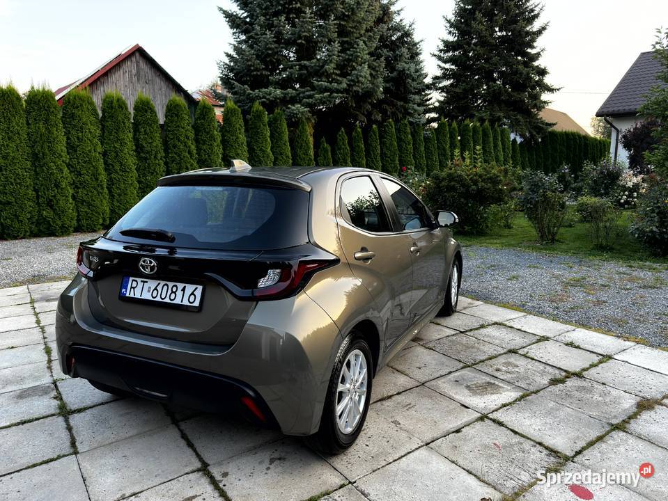 Toyota Yaris IV 15 Comfort 125 gwarancja ASO do podkarpackie Tarnobrzeg