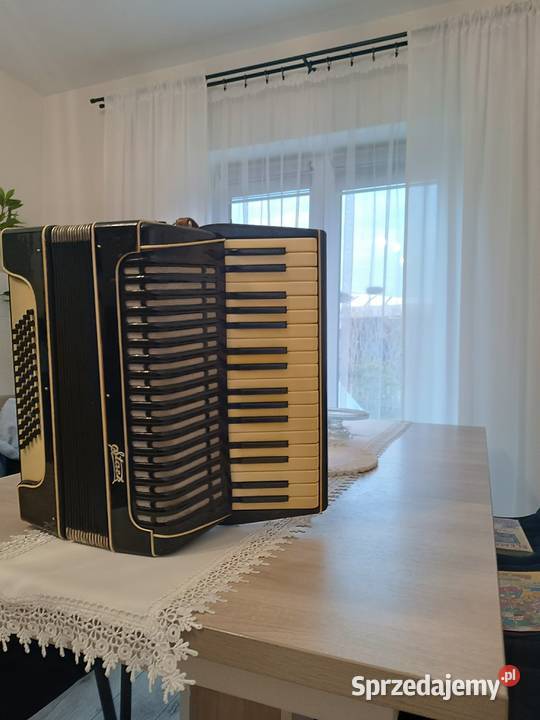 Akordeon stark niemiecki 80 basow sprzedam