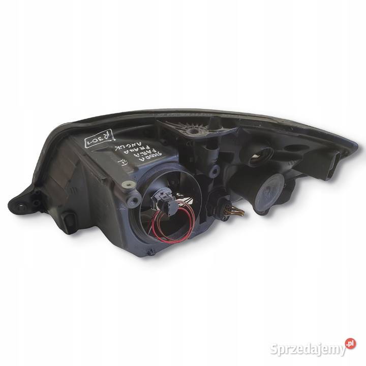LAMPA PRAWA Skoda Fabia II prawy przód przednia