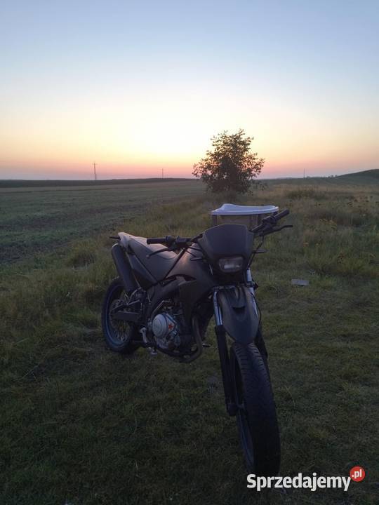 YAMAHA XT125 Czerna