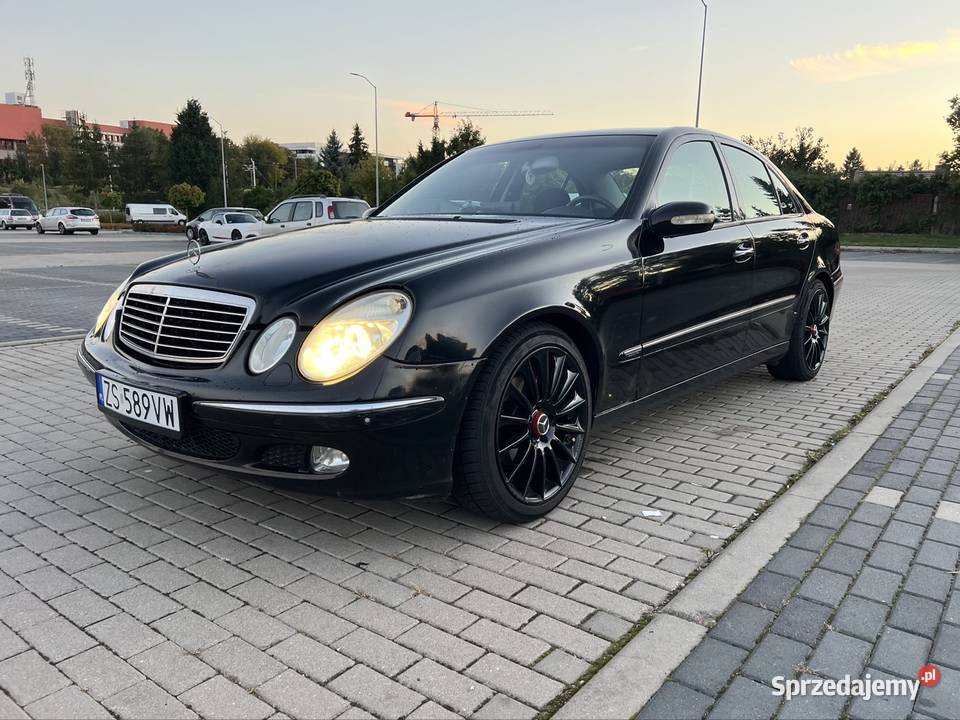 Mercedes w211 27 cdi 4/5 Samochody osobowe