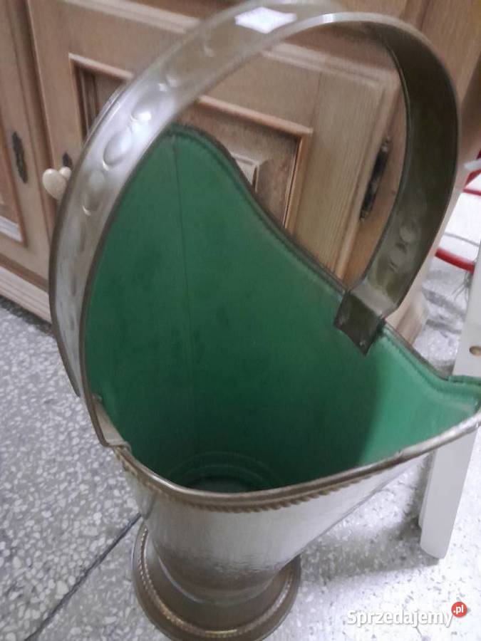 Metalowy dzban parasolnik dolnośląskie Oleśnica