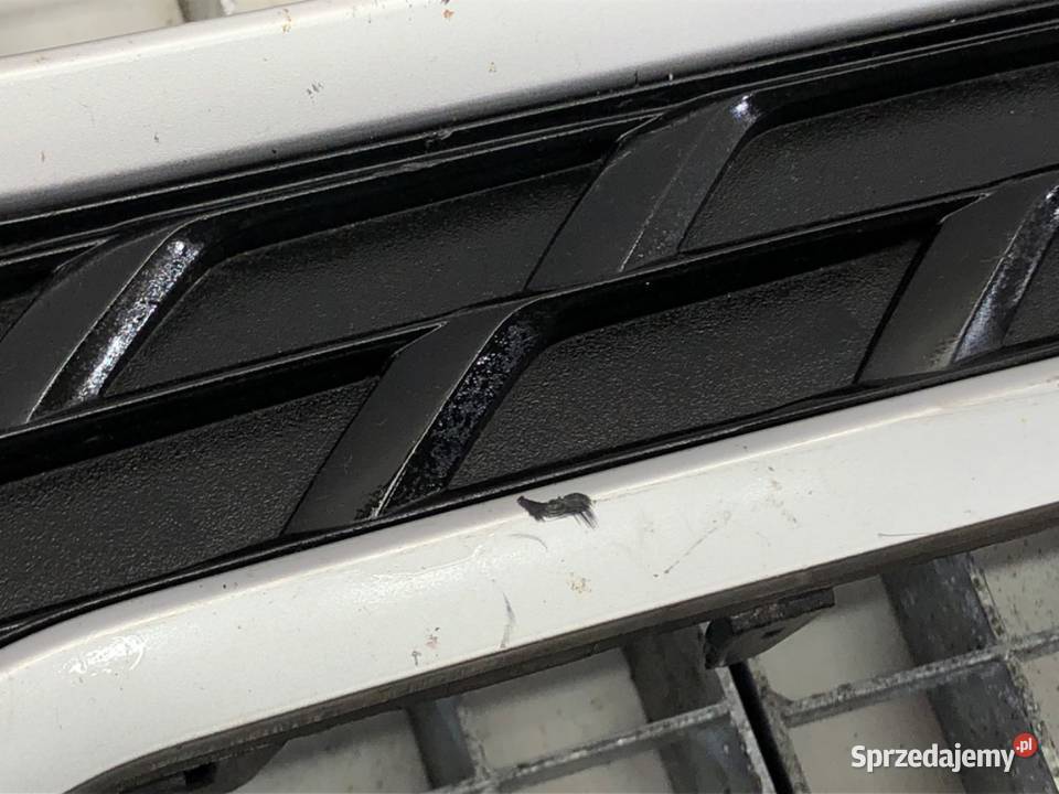 ATRAPA GRILL KIA RIO IV 86350H8000 Hatchback