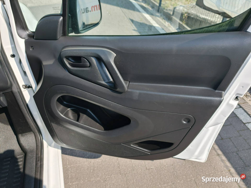 Citroen Berlingo nowy Rok produkcji 2016 mazowieckie Lipówki