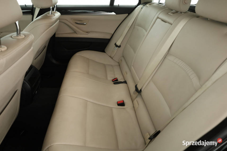 BMW 5 520d xDrive isofix