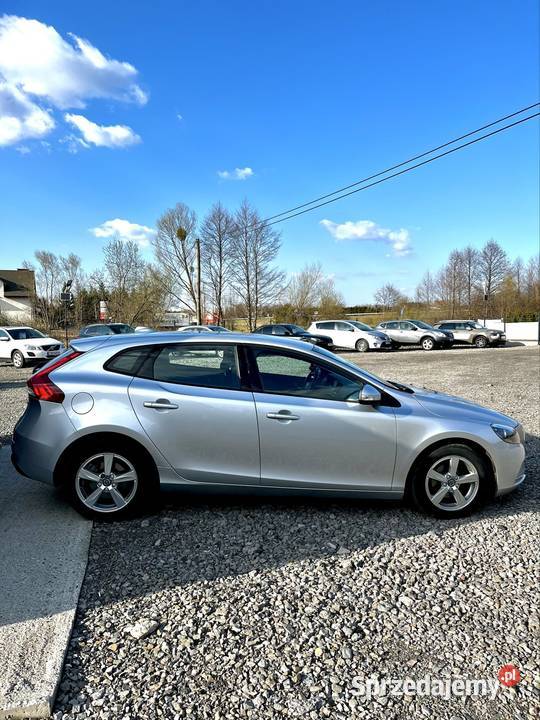Volvo v40 20d 2016r Tomaszów Lubelski