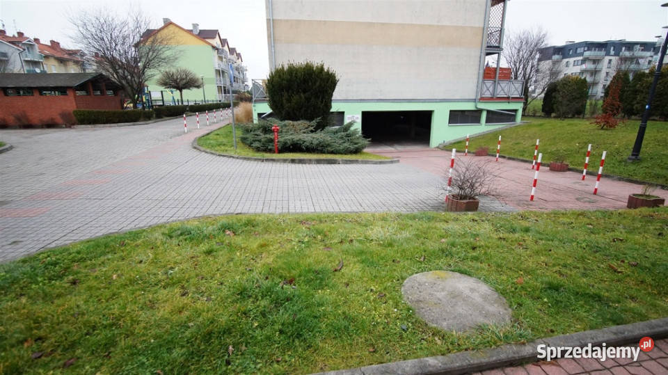 Sprzedaż miejsce postojowe garaż podziem1120m2 Opole
