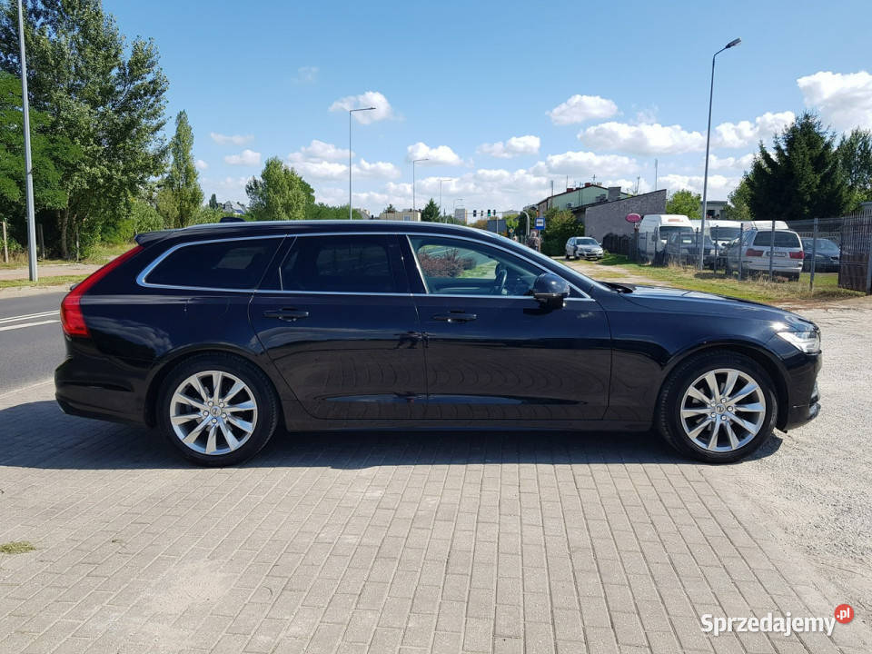 Volvo V90 20 D4 Momentum Automat Zadbany serwisowany w ASO Włocławek