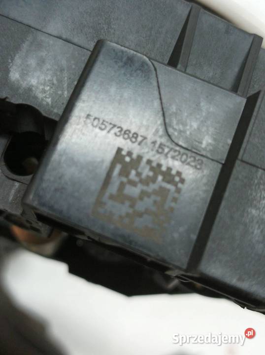 KLAMKA ZEWNĘTRZNA PRAWA PRZÓD KEYLESS BIAŁA Rok produkcji 2024