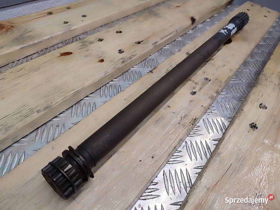 Wałek napędu skrzyni biegów Massey Ferguson 7600 Wilkowo