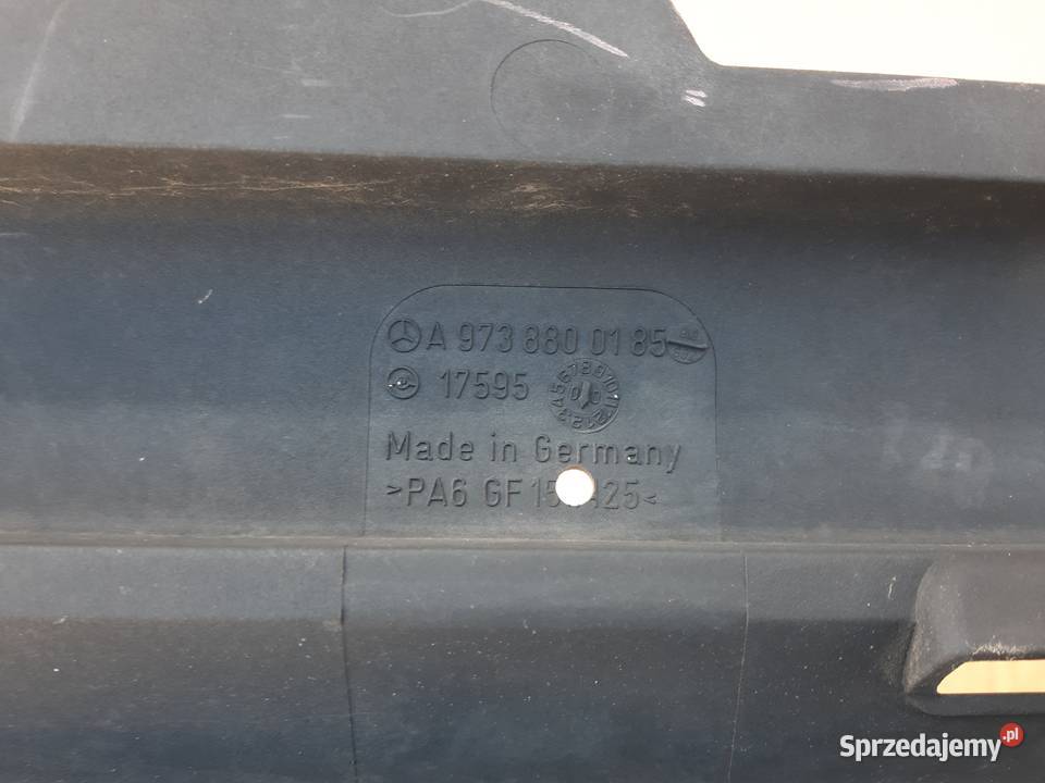 MERCEDES ATEGO GRILL ATRAPA PRZÓD A9738800185 Trzciel