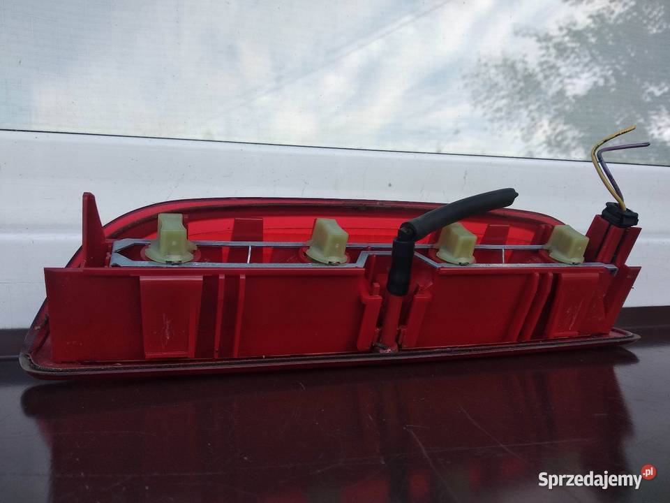 Peugeot 307 SW kombi trzecia lampa światło stop Sieradz