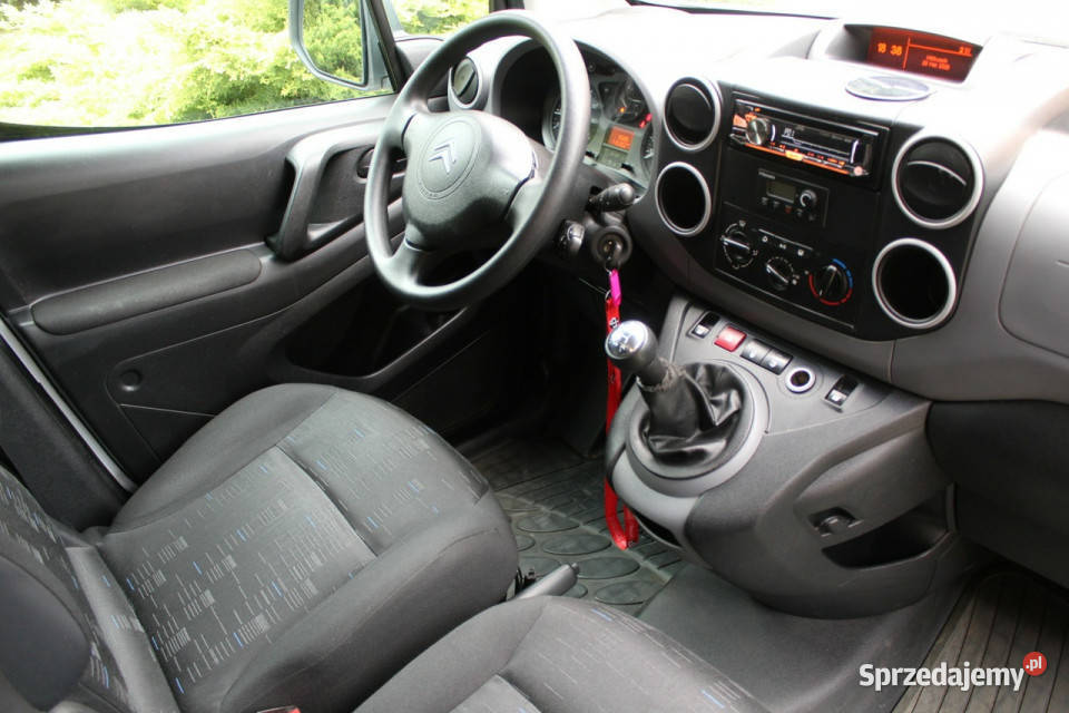 Citroen Berlingo Benzyna 120 Niski przebieg 103 serwisowany w ASO Lubań