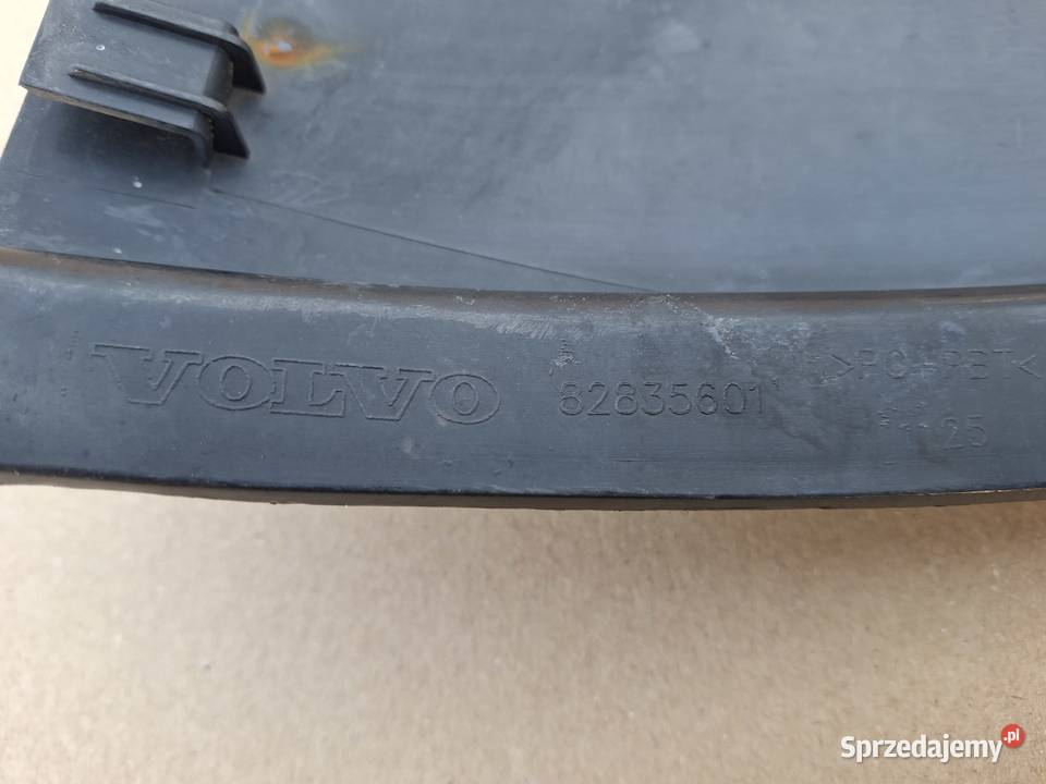 VOLVO FH4 NAROŻNIK OWIEWKA PODSZYBIA PRAWA