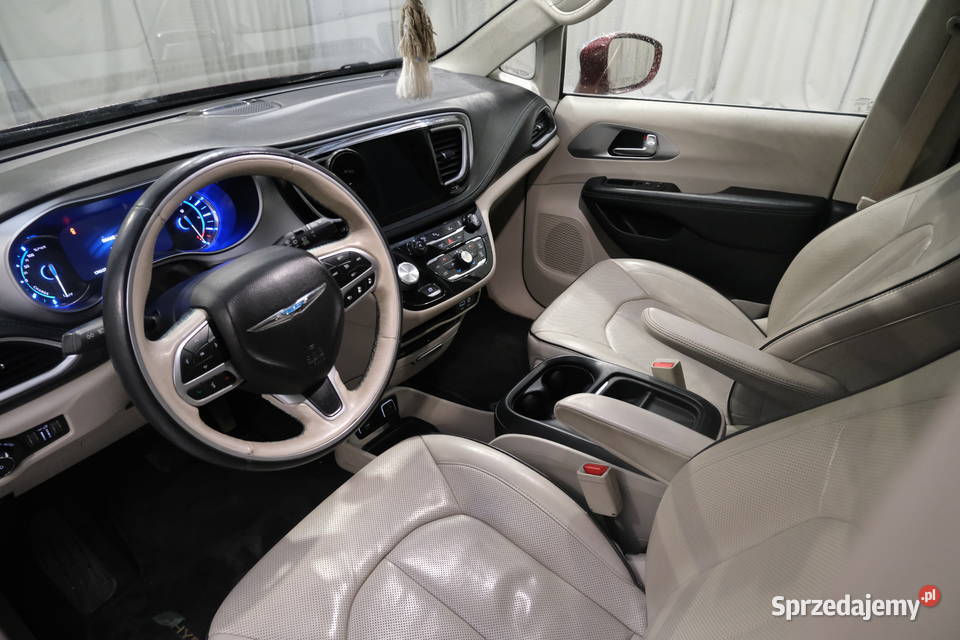 CHRYSLER PACIFICA 2017 360500 ccm 264 264KM Pacifica Warszawa
