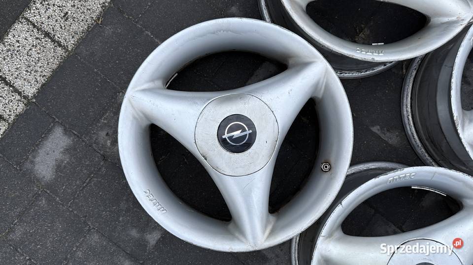 Alufelgi Artec Spoke r15 4x100 ET38 7J opel Samochodowe Radom