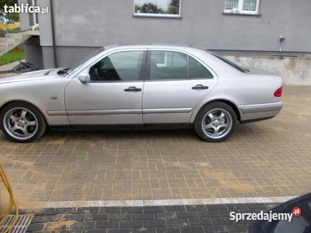 MercedesBenz E220 1996 srebrny Tarnowskie Góry