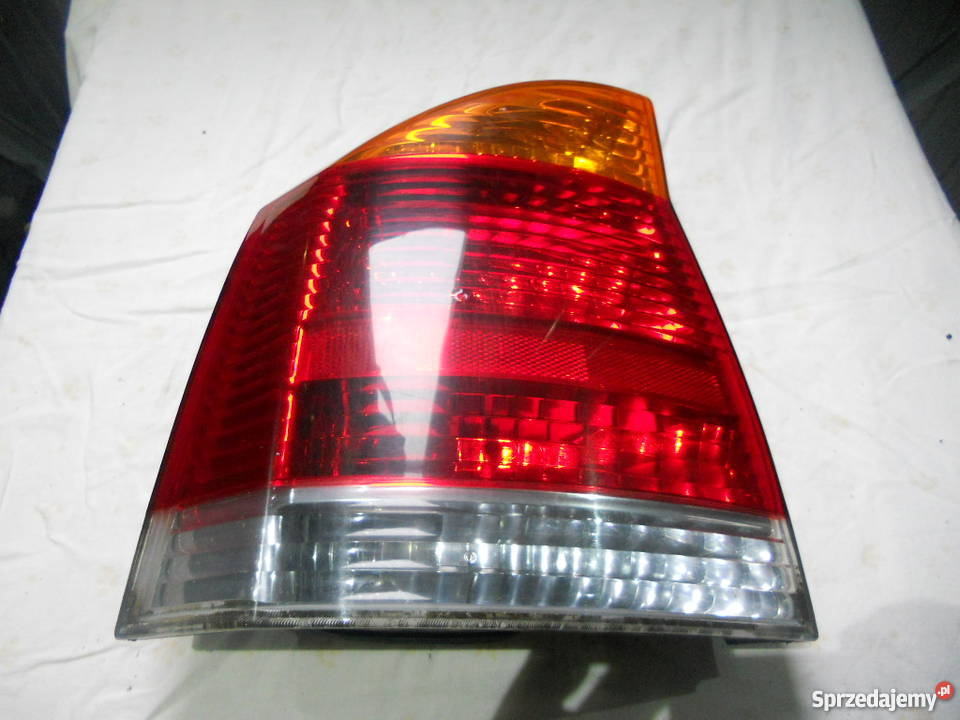 Lampa Lampy Tylne prawa lewa Opel Vectra c Hatchback