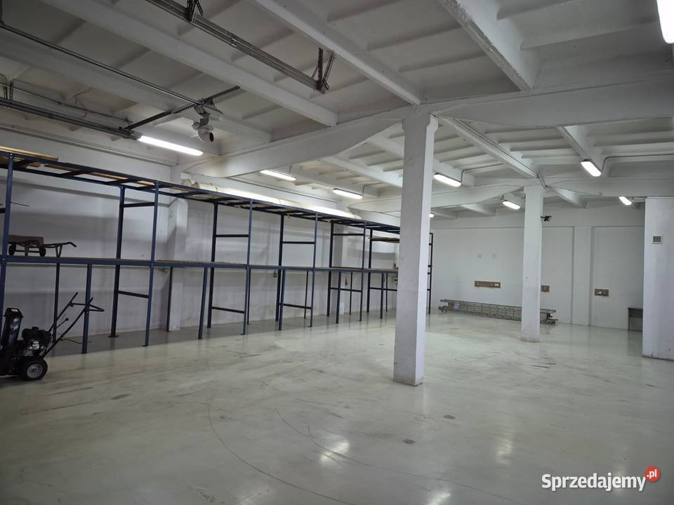 Magazyn 200m2 z biurem 110m2 teren zamknięty Kielce sprzedam