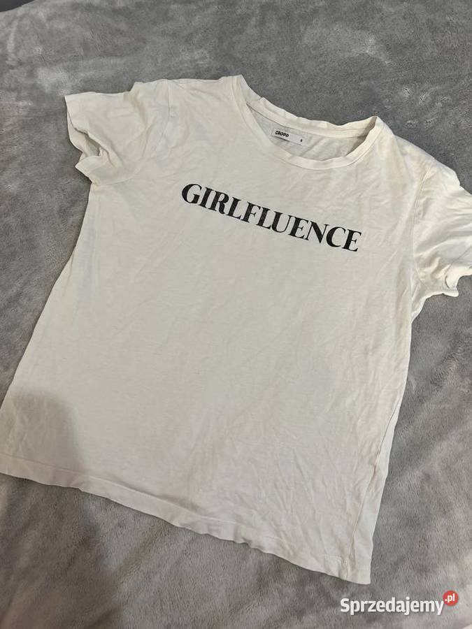 Tshirt koszulka bluzka z krótkim rękawem Jasło sprzedam