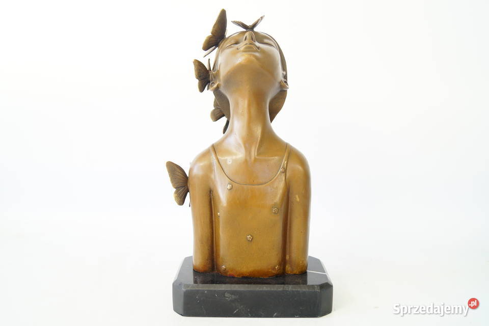 Kobieta z Motylami figura z brązu rzeźba piękna wielkopolskie Gizałki