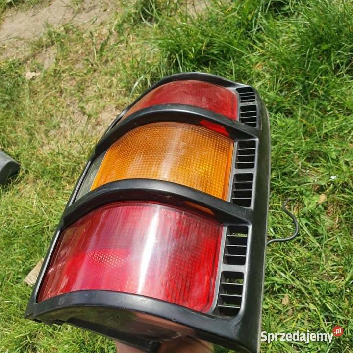 Lampa tylna prawa Mitsubishi pajero II 9199 z Kraków sprzedam