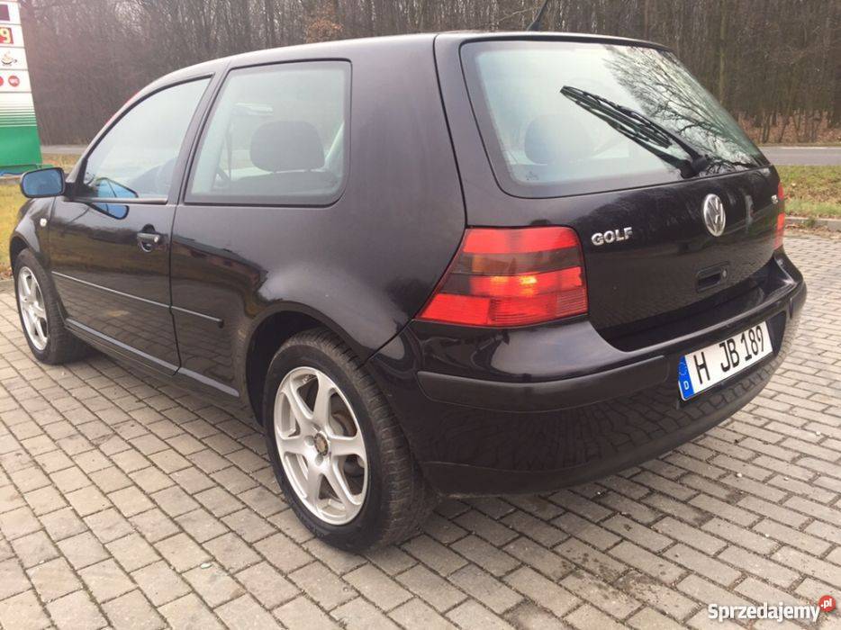 VW Golf IV 1 właściciel klima Czarny 141 nieuszkodzony Siedlce