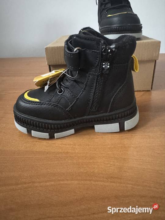 Buty ocieplane chłopca czarny kujawsko-pomorskie