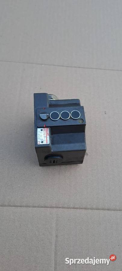 Wyłącznik krańcowy Balluff BNS 113 B4D12 61 A 13 Myślenice
