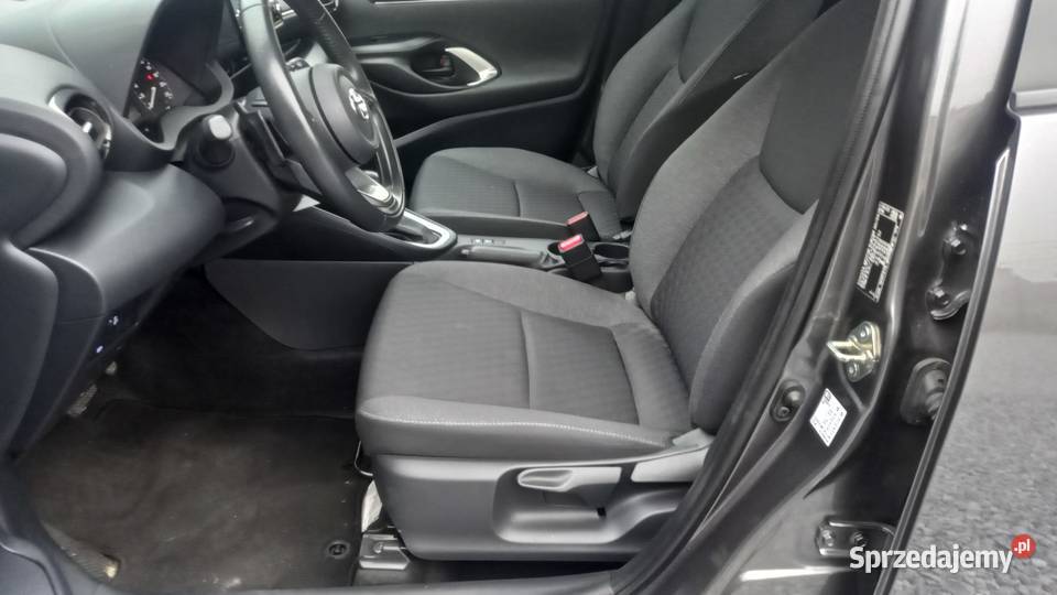 Toyota Yaris 15 Automat 2021 Zarejestrowany w Polsce Dąbrowa Górnicza sprzedam