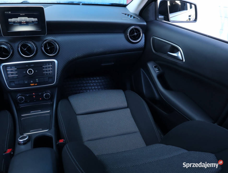 Mercedes GLA GLA 180 ASR (kontrola trakcji) Łódź