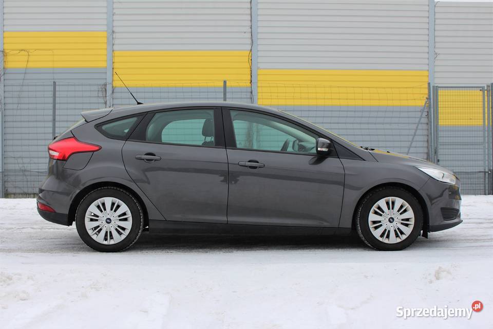 Ford Focus 16 zwykła benzyna 20152016 salon Rok produkcji 2015 łódzkie Pabianice