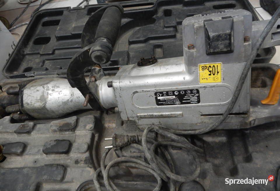 Młot wyburzeniowy Titan TTB280DRH