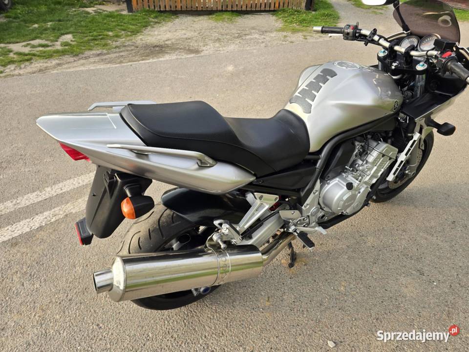 Yamaha FZS 1000 Fazer 2003 Stan Rok produkcji 2003 Biłgoraj