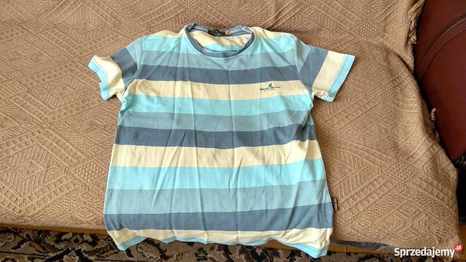 Bluzki tshirt polo rozmiar S M slim Marki sprzedam