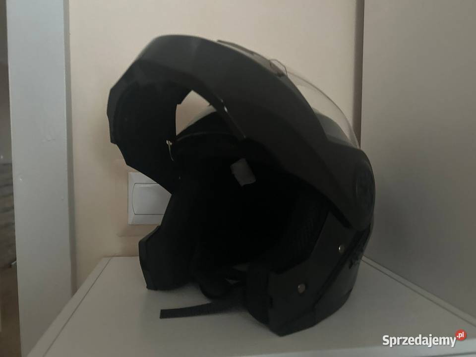 Kask motocyklowy BLD z otwieraną szczęką