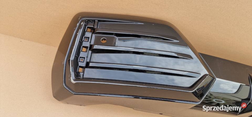BMW X2 U10 MPAKIET DYFUZOR SPOILER ZDERZAKA TYŁ Bieleń