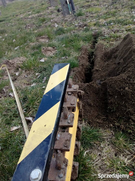 Roboty ziemnie koparka łańcuchowa Osiek