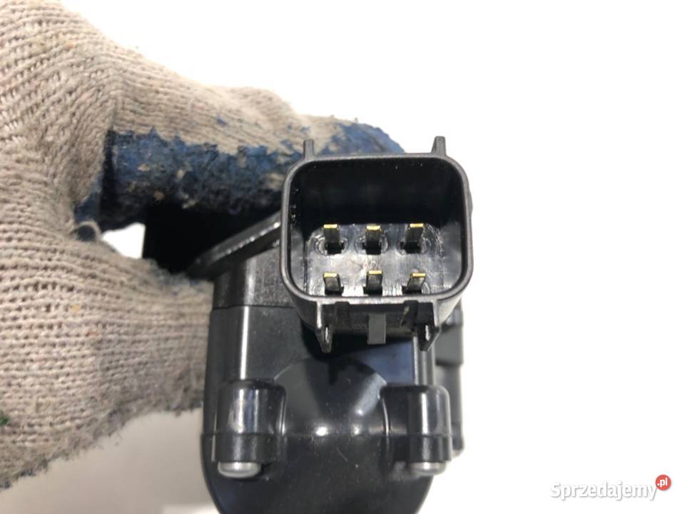 ZAMEK KLAPY TYŁ OPEL INSIGNIA A Kombi 13581405