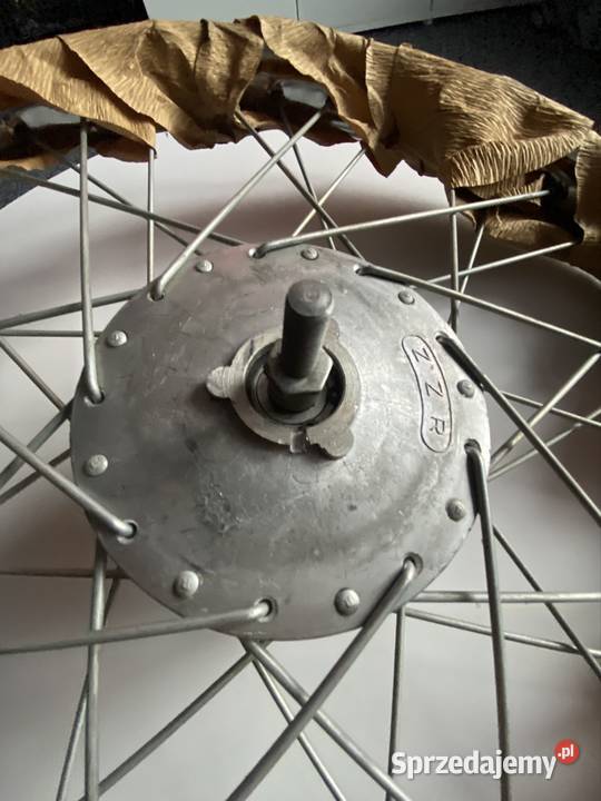 Koło nowe 19 komar ogar PRL epoka Tuchola