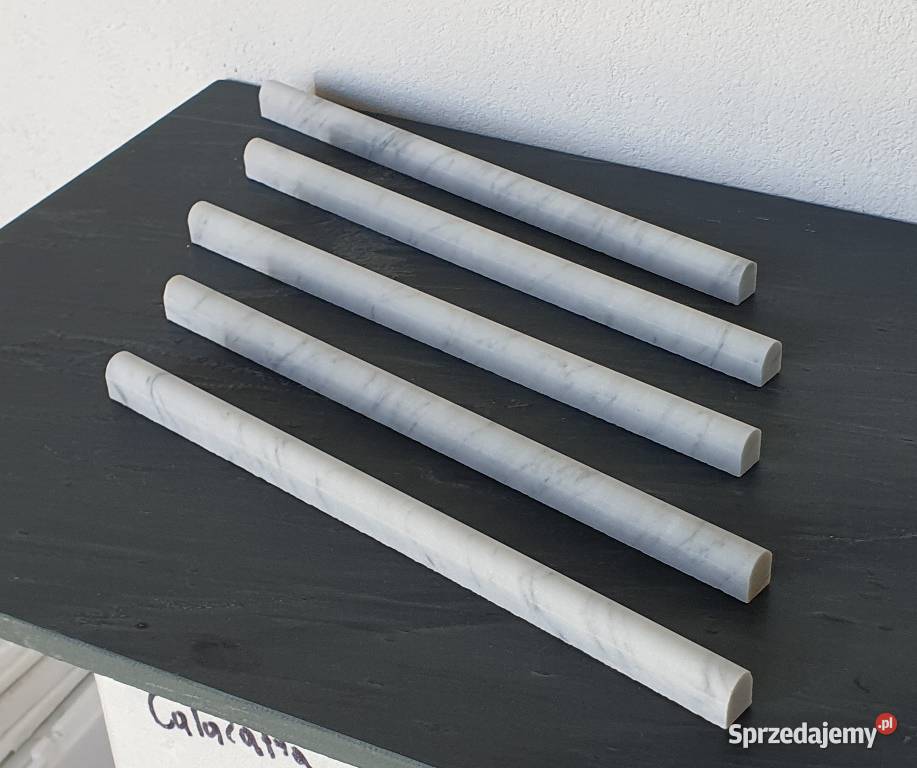 Wałek marmurowy ozdobny Bianco Carrara matowy Bielawa