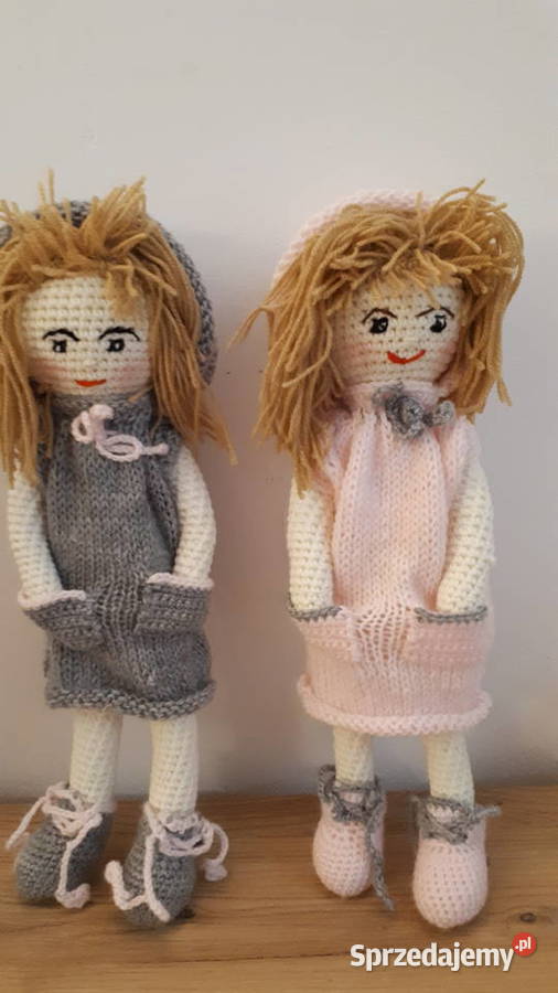 Lalka wykonana na szydełku z włóczki małopolskie
