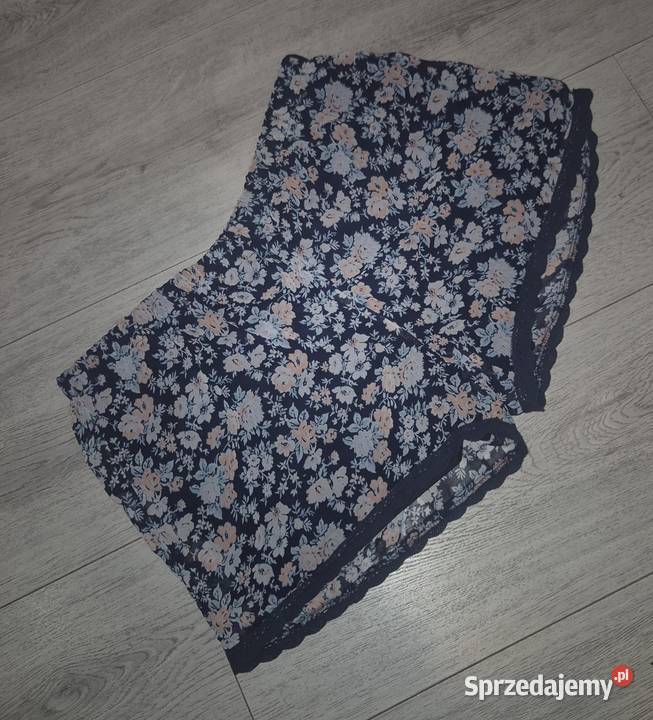 Spodenki szorty damskie kwiaty 36S łódzkie sprzedam