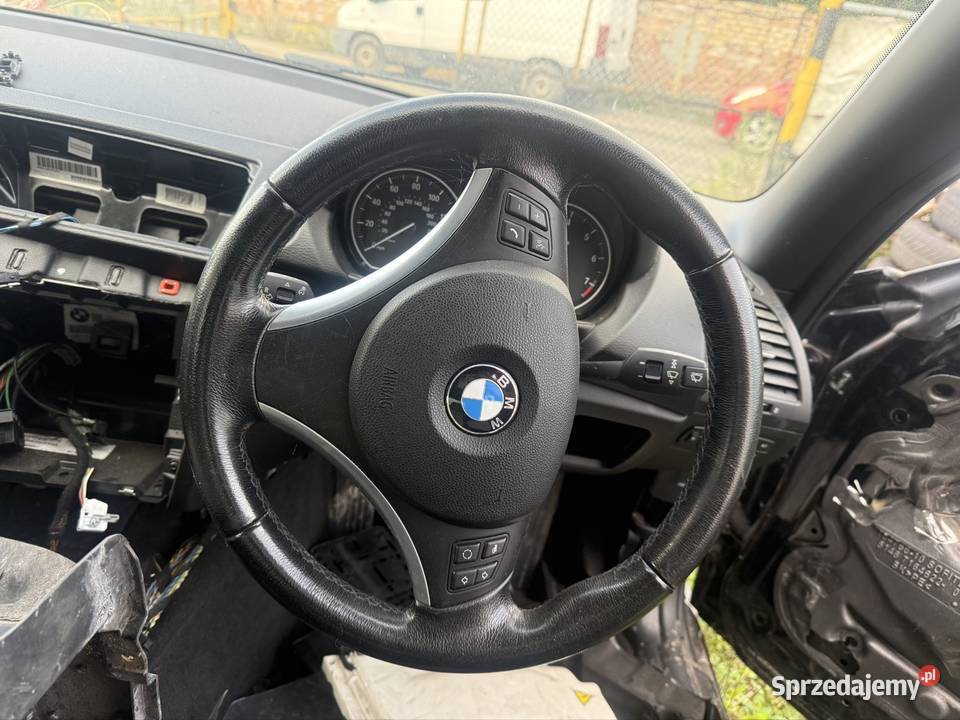 Na części BMW 120 E88 Black Sapphire Metalic lubuskie Szprotawa