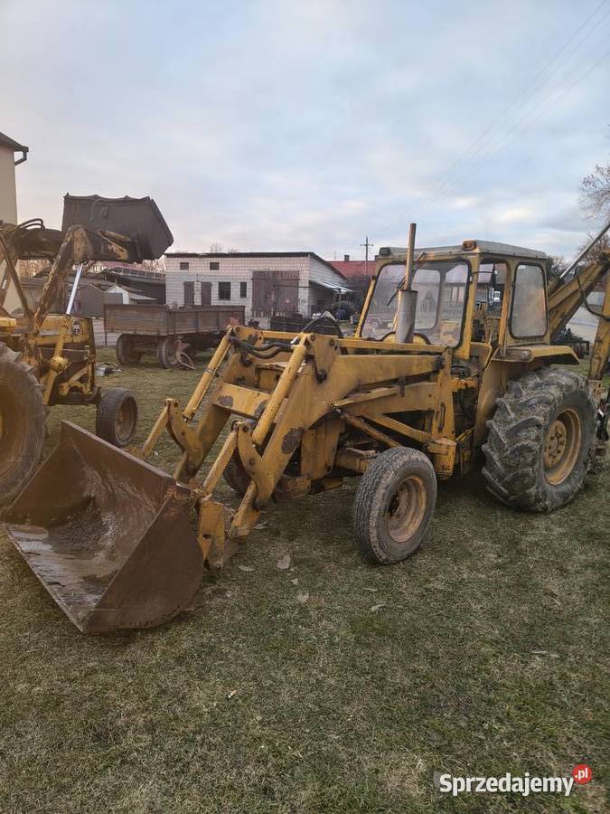 Koparko ładowarka MF Massey Ferguson 2203 Rok produkcji 1970 Koparko ładowarki
