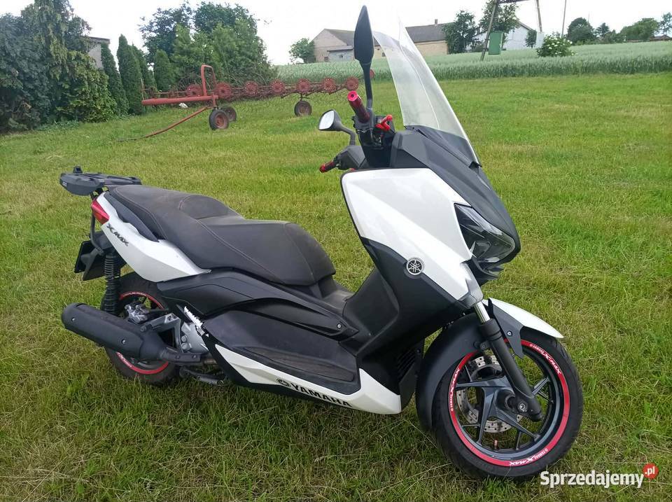 Skuter Yamaha XMAX250 Łódź