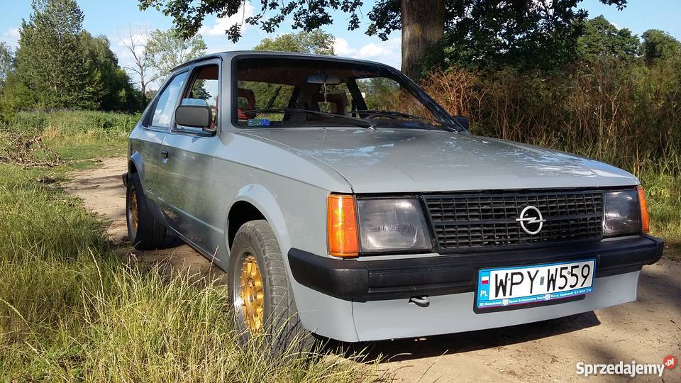 Opel kadett D 13 zamienię golf e30125126p nieuszkodzony Przytyk