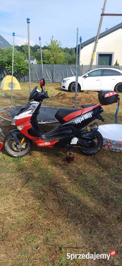 Aprilia sr50 street Rok produkcji 2013 sprzedam